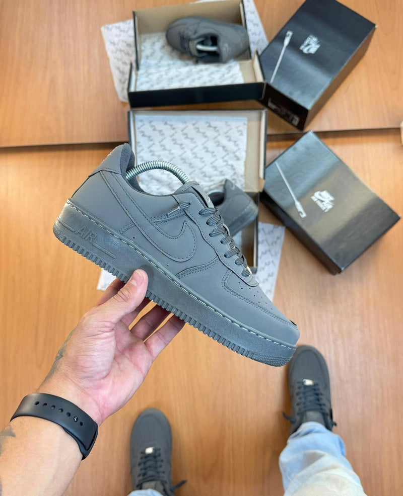 NK Air Force 1 - Cinza Nobuck