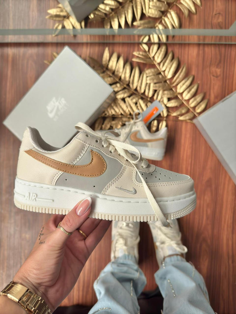 NK Air Force 1 Low Off Cream