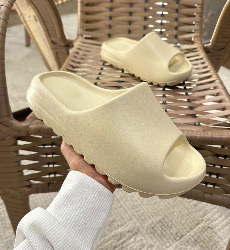 Chinelo Slide Yeezy - Bege